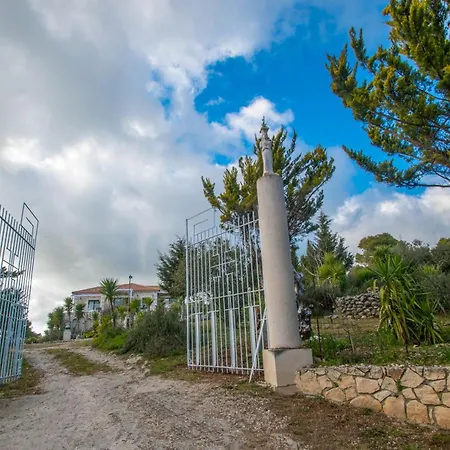 Voula Villa *